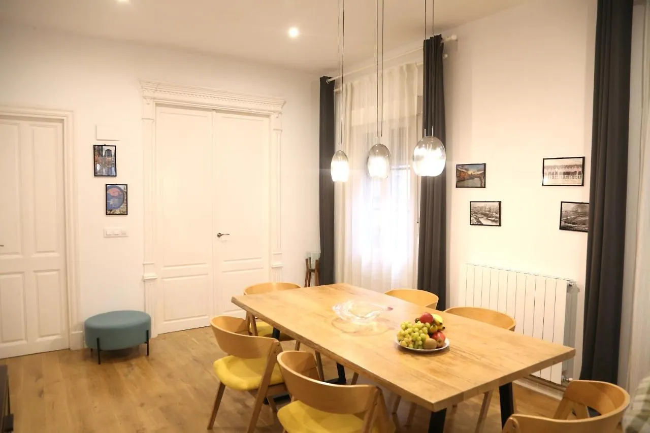 Piso Exclusivo Frente Al Casco Viejo Con Parking Gratis Apartment Bilbao