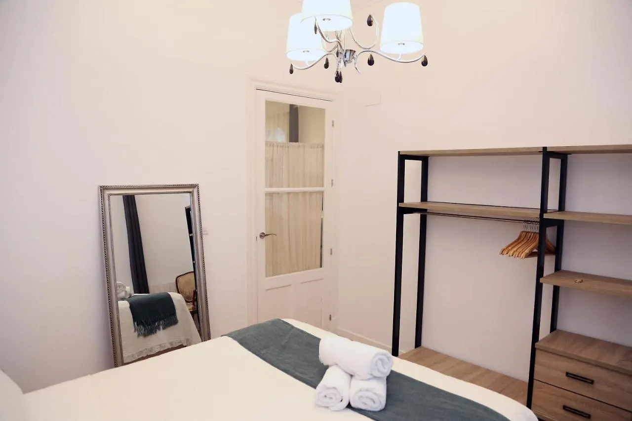 Piso Exclusivo Frente Al Casco Viejo Con Parking Gratis Appartement Bilbao Spanje